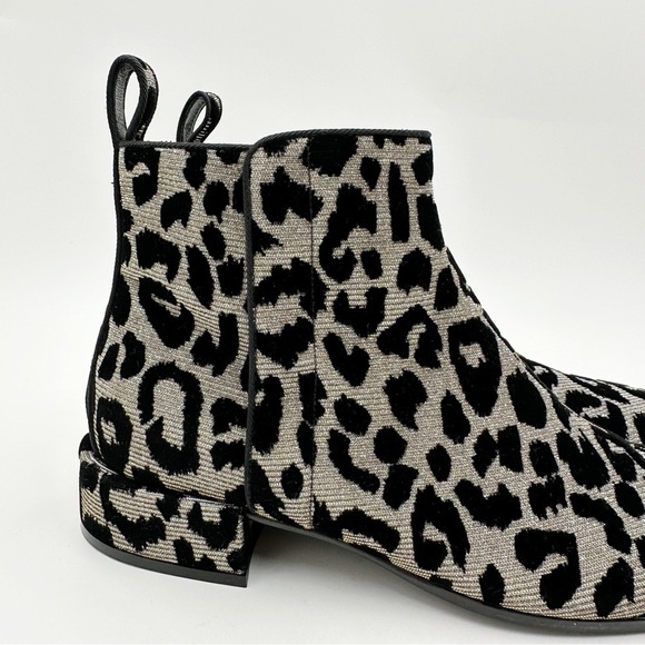 DOLCE & GABBANA leopard fabric ankle boots - Picture 2 of 13